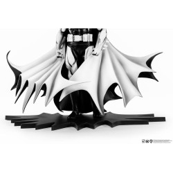 Batman PX figurine SDCC 2024 Batman Black & White Version Pure Arts