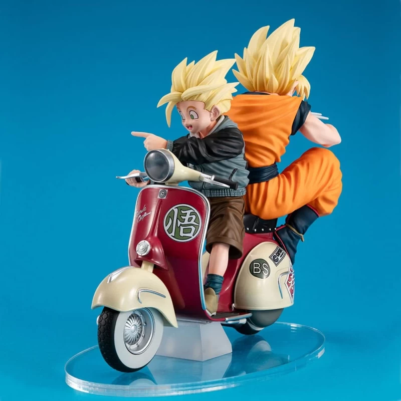 Dragonball Z 05 Desktop Real McCoy diorama Super Saiyan Son Goku & Super Saiyan Son Gohan & Motorbike Megahouse