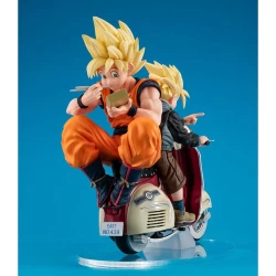 Dragonball Z 05 Desktop Real McCoy diorama Super Saiyan Son Goku & Super Saiyan Son Gohan & Motorbike Megahouse