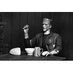 Universal Monsters figurine Ultimate Frankenstein's Monster (Bride of Frankenstein) (B&W) Neca