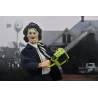 Massacre à la tronçonneuse figurine Clothed Leatherface (Pretty Woman Mask) 50th Anniversary Neca