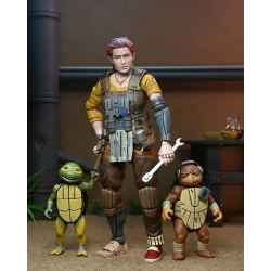 Tortues Ninja (The Last Ronin The Lost Years) figurine Synja Grammy April with Baby Yi & Moja Neca