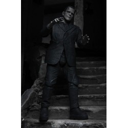 Universal Monsters figurine Ultimate Frankenstein's Monster (Black & White) NECA