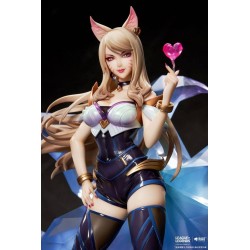 League of Legends figurine Ahri APEX