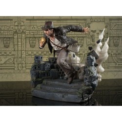 Indiana Jones: Les Aventuriers de l'arche perdue Deluxe Gallery statuette Escape with Idol Diamond Select