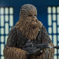 Star Wars Episode IV statuette Premier Collection Chewbacca Gentle Giant