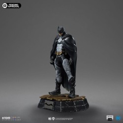 DC Comics statuette Art Scale Batman by Rafael Grampá Iron Studios