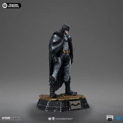 DC Comics statuette Art Scale Batman by Rafael Grampá Iron Studios